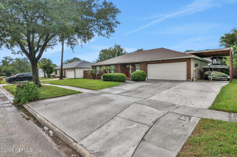 3 bedroom Single Family Residence at 10927 Great Southern Drive, Losco Junction, Jacksonville — photo 3
