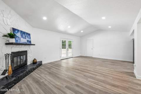 8199 Cholo Trail, Jacksonville FL - photo 6 of 45