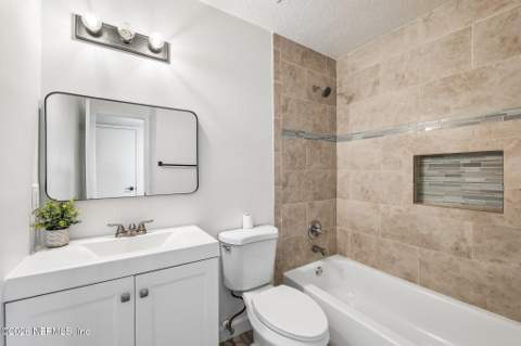 8199 Cholo Trail, Jacksonville FL - photo 13 of 45