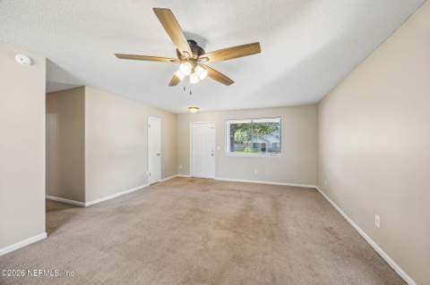 10429 Timber Creek Lane, Jacksonville FL - photo 11 of 37