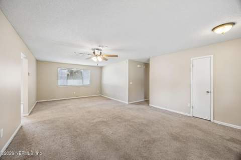 10429 Timber Creek Lane, Jacksonville FL - photo 14 of 37