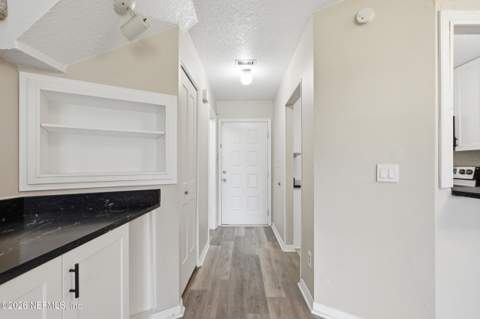 7623 Baymeadows Circle #2022, Jacksonville FL - photo 7 of 48