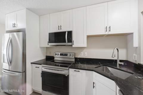 7623 Baymeadows Circle #2022, Jacksonville FL - photo 13 of 48