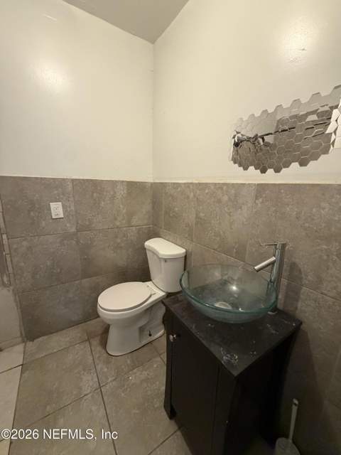 528 Trout River Drive, Jacksonville FL - photo 8 of 14
