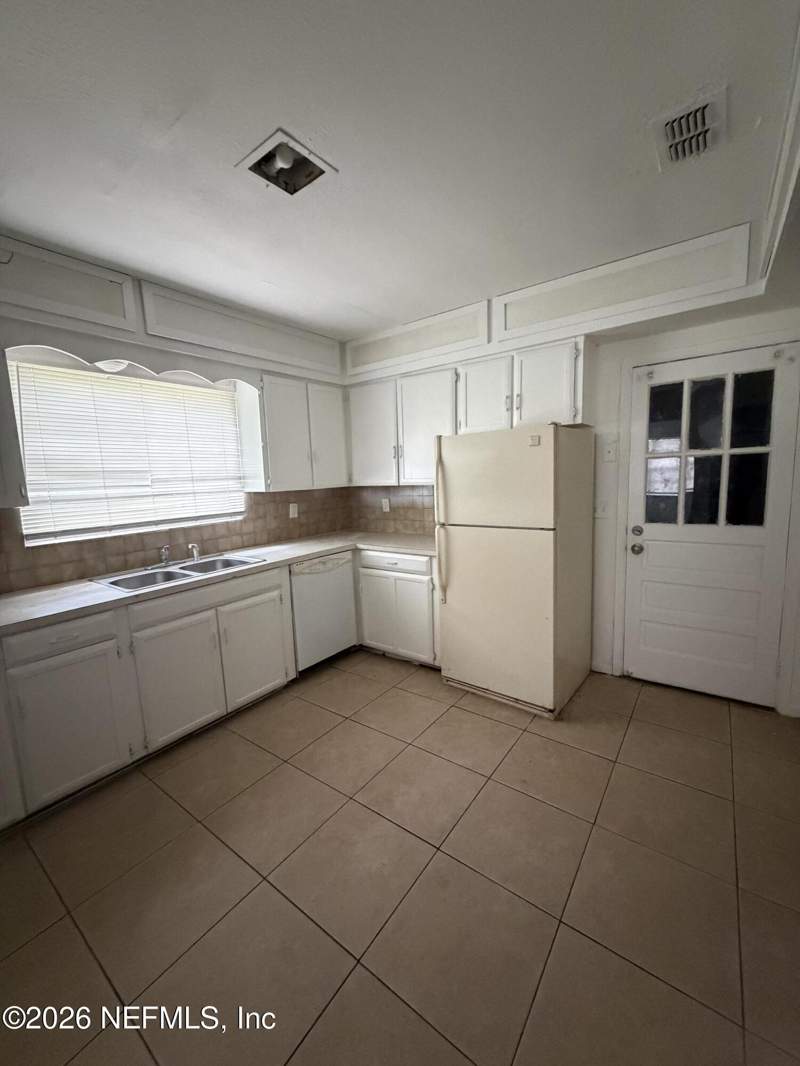 3 bedroom Single Family Residence at 528 Trout River Drive, Panama Park, Jacksonville — photo 4