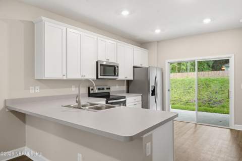 8763 Susie Street, Jacksonville FL - photo 10 of 35