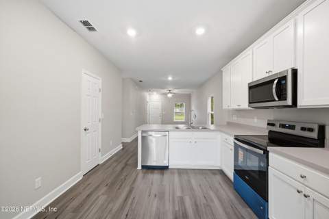 8763 Susie Street, Jacksonville FL - photo 7 of 35