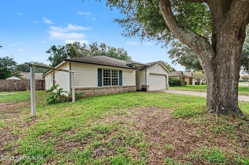 3 bedroom Single Family Residence at 8361 ROCKRIDGE Drive, Argyle Forest, Jacksonville — photo 2