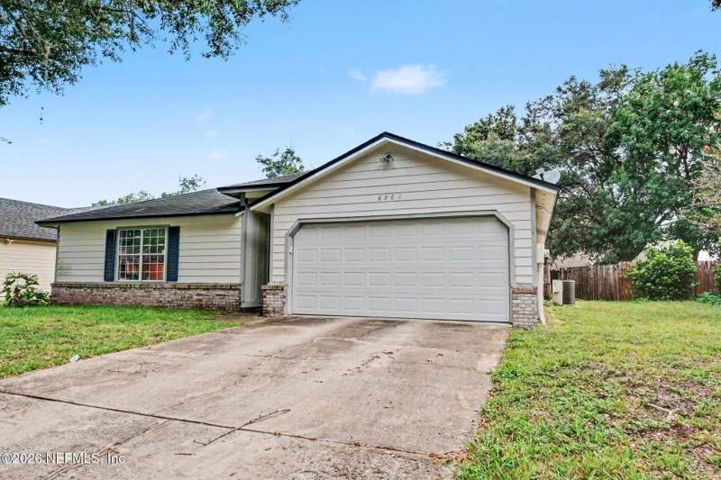 3 bedroom Single Family Residence at 8361 ROCKRIDGE Drive, Argyle Forest, Jacksonville — photo 3