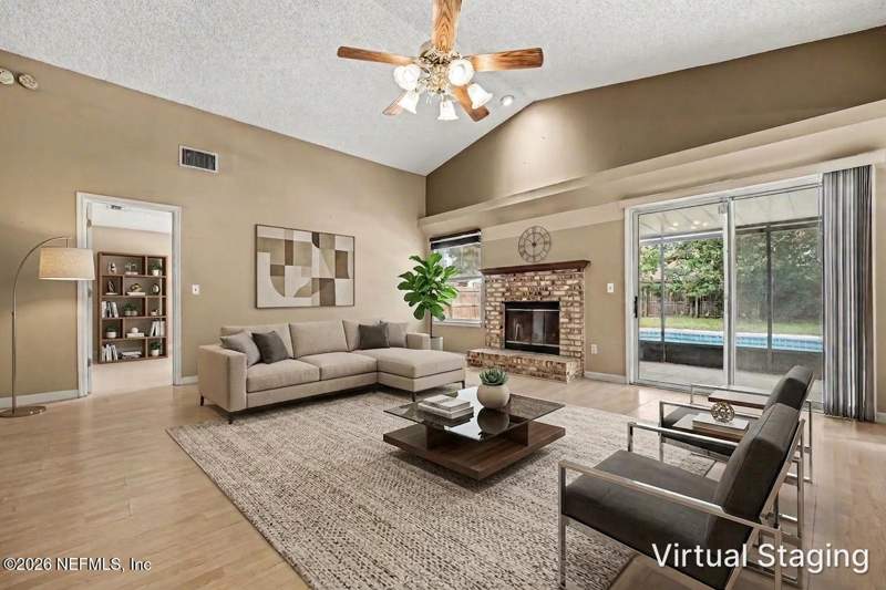 3 bedroom Single Family Residence at 8361 ROCKRIDGE Drive, Argyle Forest, Jacksonville — photo 4