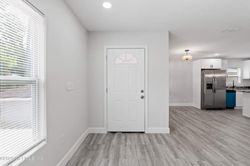 4 bedroom Single Family Residence at 2221 Jayson Avenue, Riverhills Park, Jacksonville — photo 5