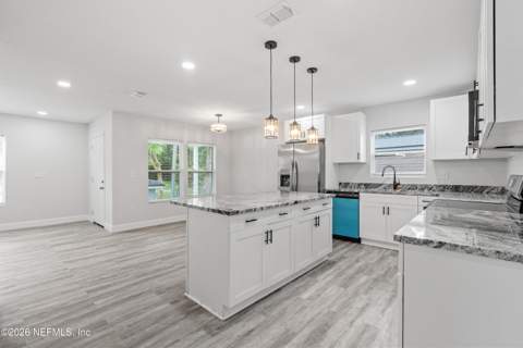 2221 Jayson Avenue, Jacksonville FL - photo 9 of 45