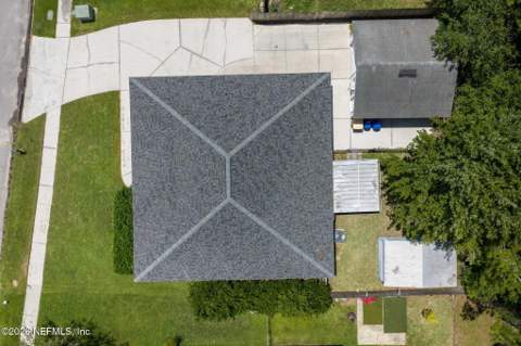 8354 Fire Fly Lane, Jacksonville FL - photo 7 of 40