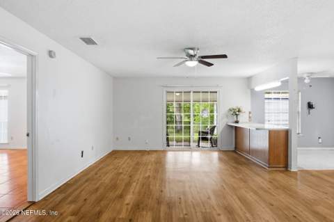 8354 Fire Fly Lane, Jacksonville FL - photo 11 of 40