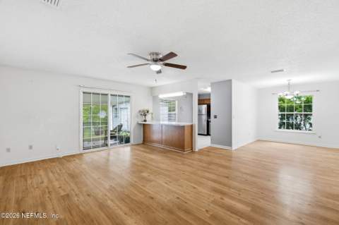 8354 Fire Fly Lane, Jacksonville FL - photo 12 of 40