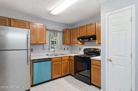8354 Fire Fly Lane, Jacksonville FL - photo 18 of 40