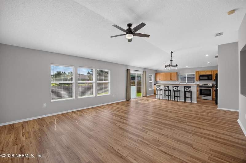 3 bedroom Single Family Residence at 7545 Lirope Street, Westland Oaks, Jacksonville — photo 4