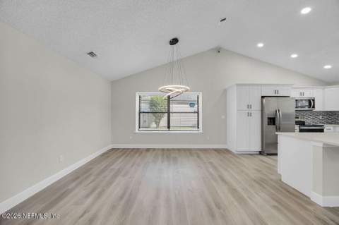 8423 Chason Road, Jacksonville FL - photo 20 of 65