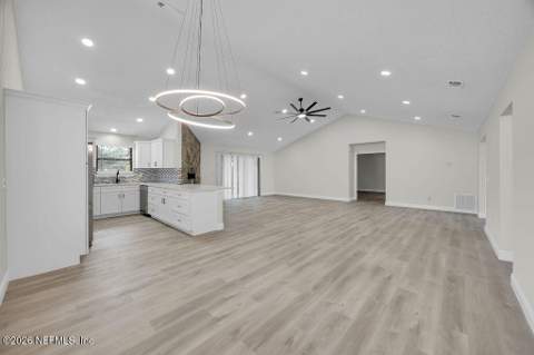 8423 Chason Road, Jacksonville FL - photo 19 of 65
