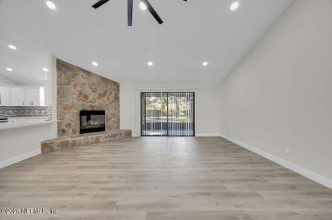 8423 Chason Road, Jacksonville FL - photo 13 of 65