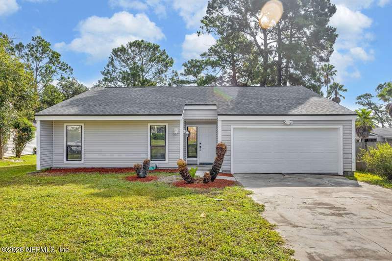 3 bedroom Single Family Residence at 8423 Chason Road, Argyle Forest, Jacksonville — photo 3