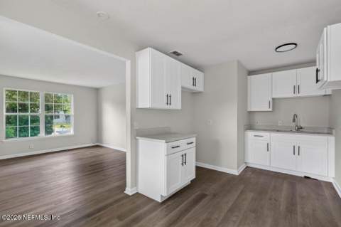 2715 W 45th Street, Jacksonville FL - photo 16 of 34