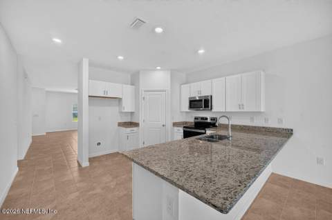 8519 Lilias Circle, Jacksonville FL - photo 13 of 52