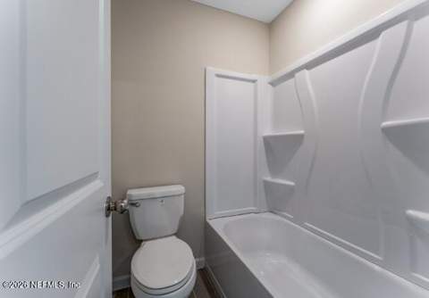 578 Avalon Woods Lane, Jacksonville FL - photo 9 of 24