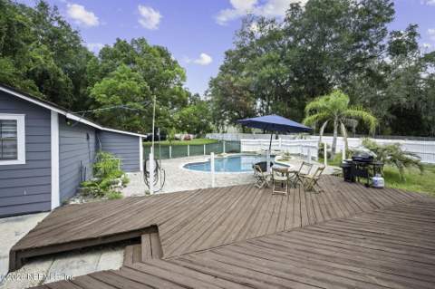 9741 Bradley Road, Jacksonville FL - photo 10 of 51