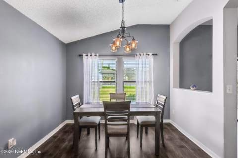 3567 Shrewsbury Drive, Jacksonville FL - photo 10 of 33