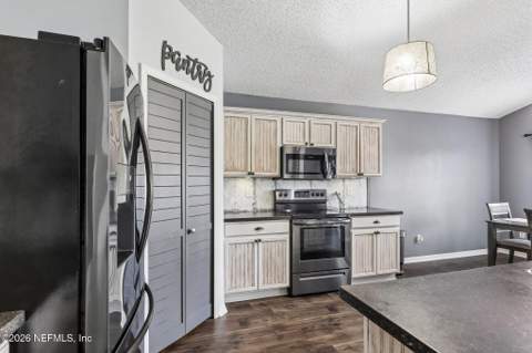 3567 Shrewsbury Drive, Jacksonville FL - photo 12 of 33