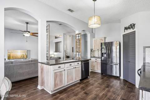 3567 Shrewsbury Drive, Jacksonville FL - photo 15 of 33