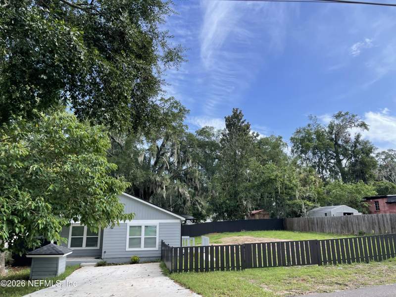4 bedroom Single Family Residence at 2221 Jayson Avenue, Riverhills Park, Jacksonville — photo 2