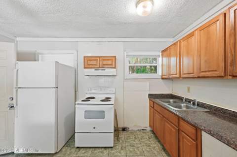 1029 W 12th Street, St. Augustine FL - photo 6 of 17