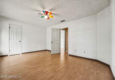 8361 Rockridge Drive, Jacksonville FL - photo 22 of 31