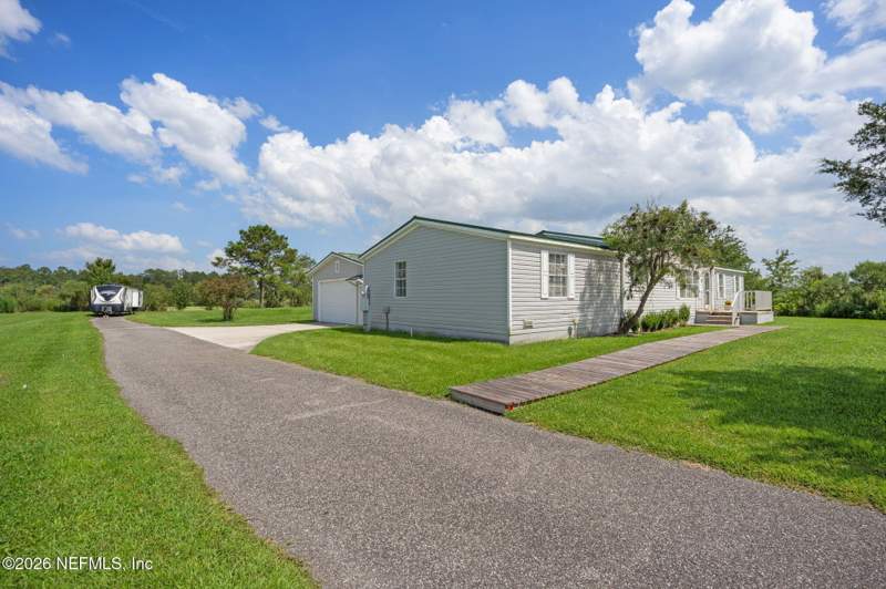 4 bedroom Manufactured Home at 44046 Cross Creek Boulevard, Callahan, Callahan — photo 3