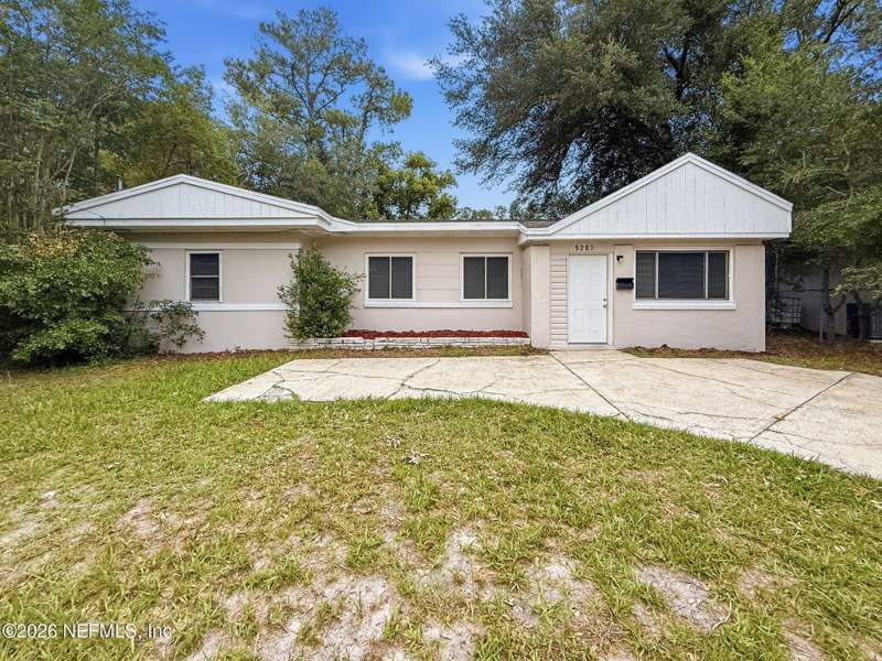 3 bedroom Single Family Residence at 5207 Janice Circle, Lake Shore Terrace, Jacksonville — photo 3