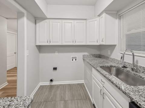 5207 Janice Circle, Jacksonville FL - photo 19 of 48