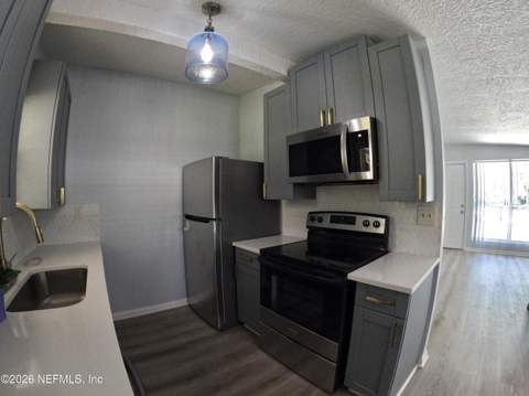 3039 Lorman Drive, Jacksonville FL - photo 12 of 19