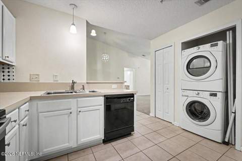 7920 Merrill Road #116, Jacksonville FL - photo 21 of 38