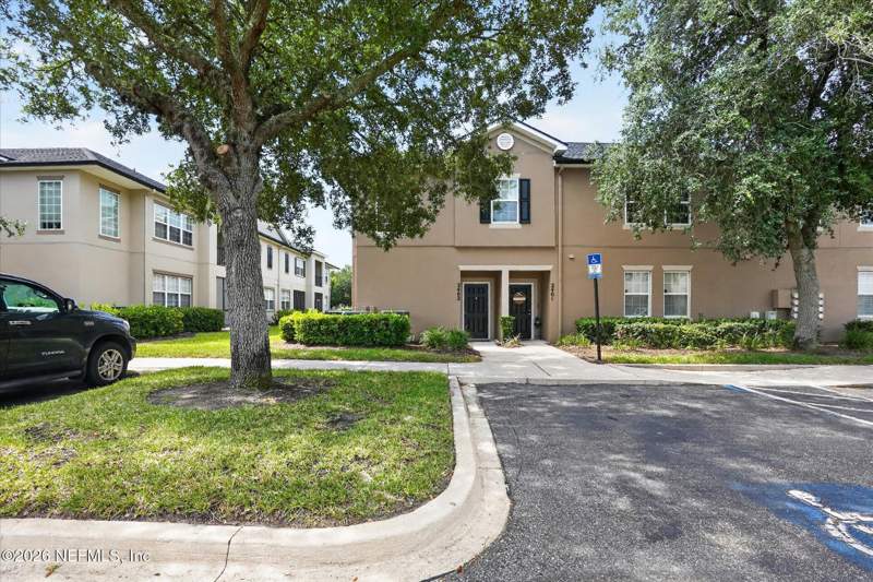 3 bedroom Condominium at 12301 Kernan Forest Boulevard #2402, Hammock Grove, Jacksonville — photo 2