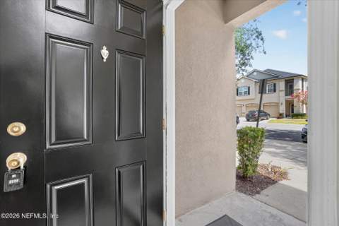 12301 Kernan Forest Boulevard #2402, Jacksonville FL - photo 7 of 54