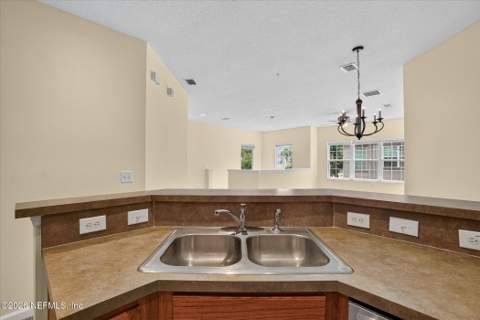 12301 Kernan Forest Boulevard #2402, Jacksonville FL - photo 19 of 54
