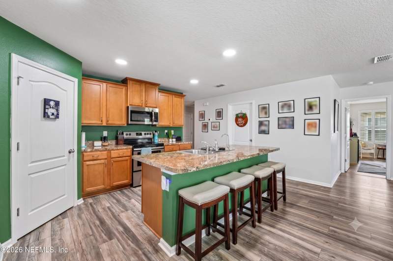 3 bedroom Single Family Residence at 3548 Shiner Drive, Alta Lakes, Jacksonville — photo 5
