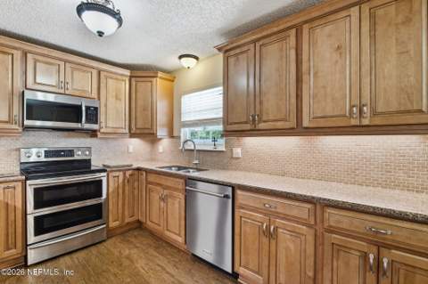 4395 Eli Whitney Drive, Middleburg FL - photo 15 of 68