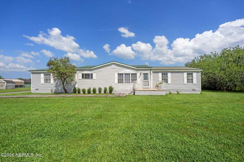 4 bedroom Manufactured Home at 44046 Cross Creek Boulevard, Callahan, Callahan — photo 2