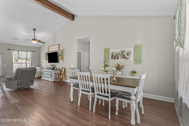 4 bedroom Single Family Residence at 737 Constitution Place, Heritage Oaks, Macclenny — photo 3
