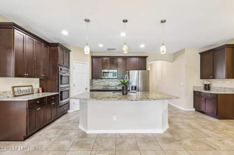 1405 Autumn Pines Drive, Orange Park FL - photo 11 of 36