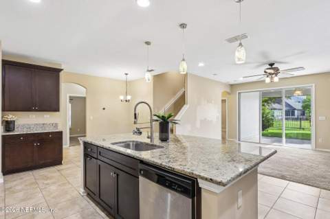 1405 Autumn Pines Drive, Orange Park FL - photo 12 of 36