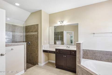 1405 Autumn Pines Drive, Orange Park FL - photo 18 of 36